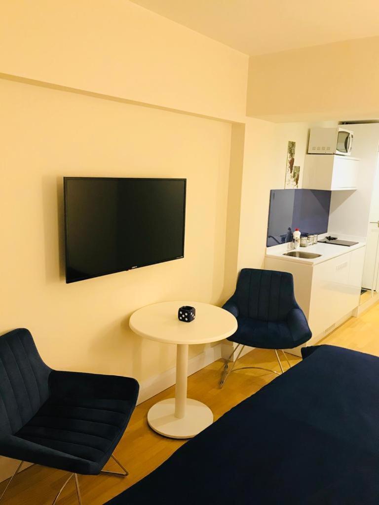 Аппартаменты В Батуми С Видом На Море В Orbi City Apartment Room photo